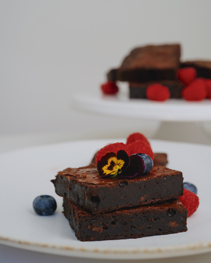 Piato dark chocolate brownies, front view