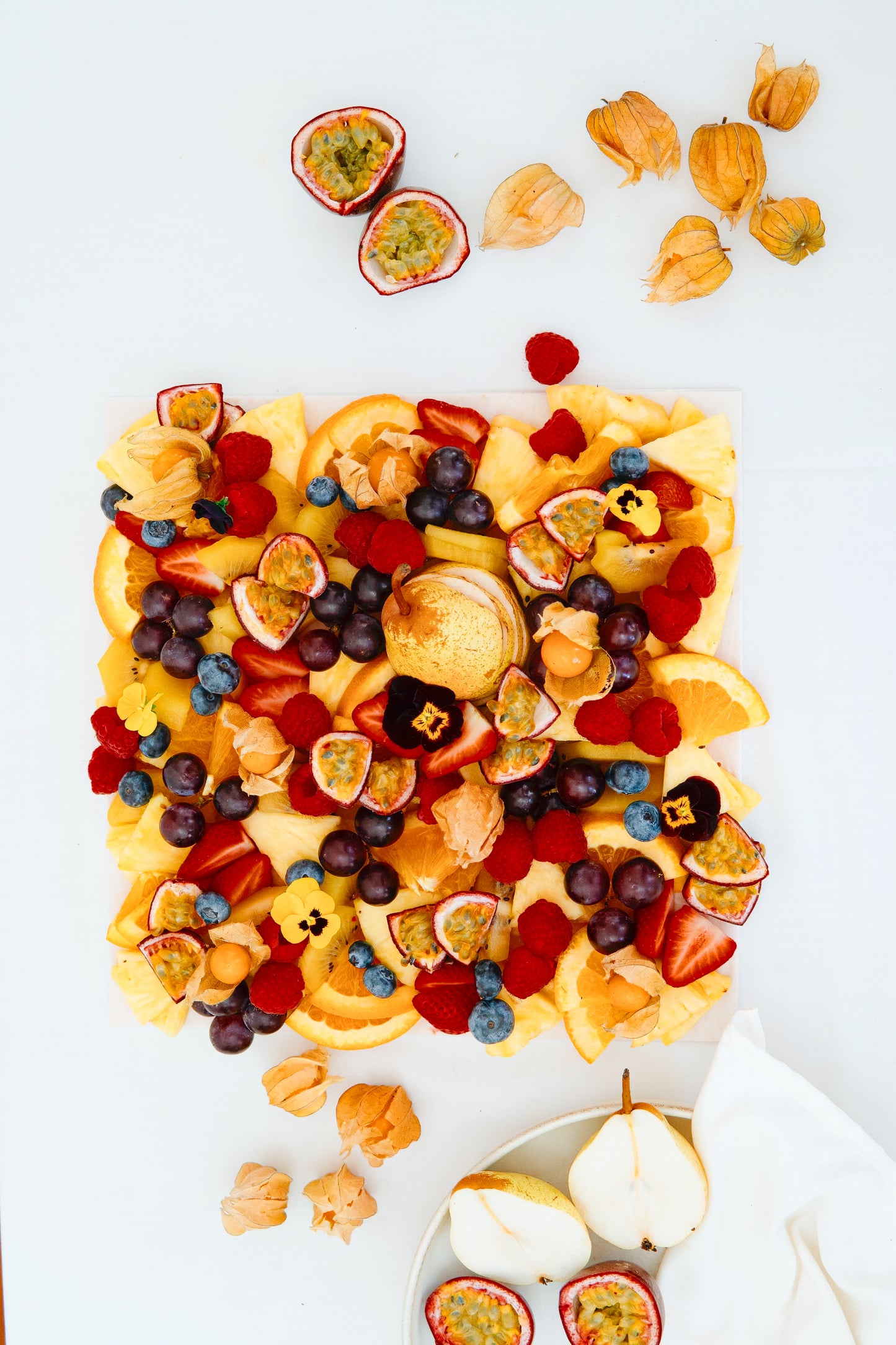 Fruit platter, top view